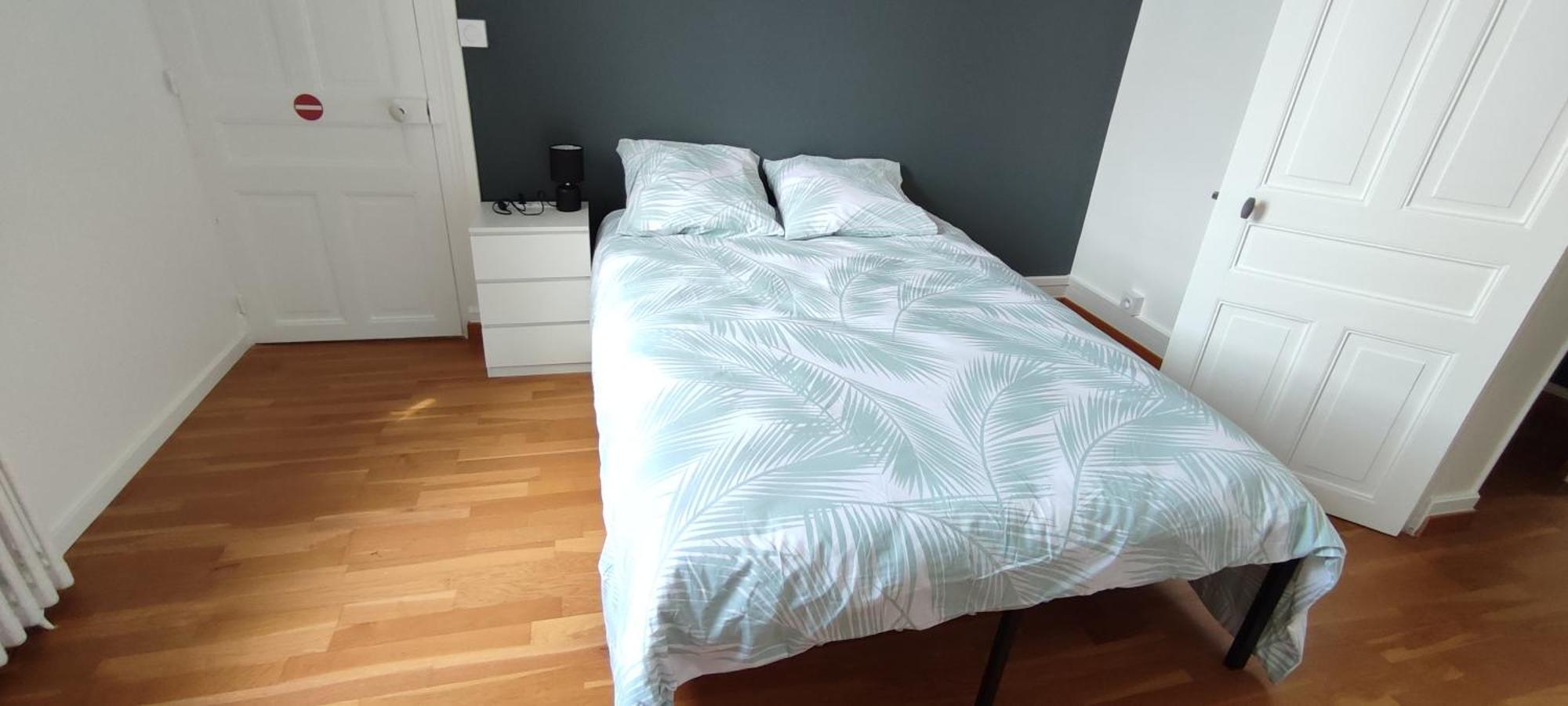 Maison Charmante Avec Patio ! Μπουρζ Εξωτερικό φωτογραφία
